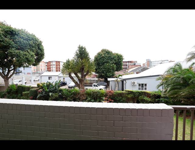 3 BEDROOM APARTMENT FOR SALE IN ESSENWOOD
